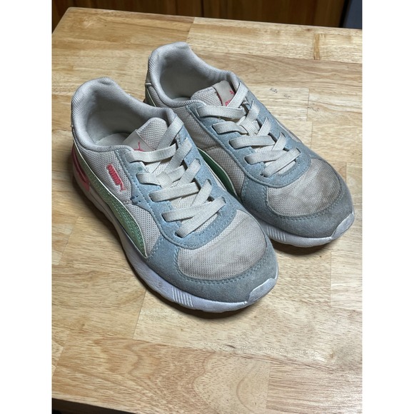 Puma Sneakers Girls Size 2C - Picture 1 of 4